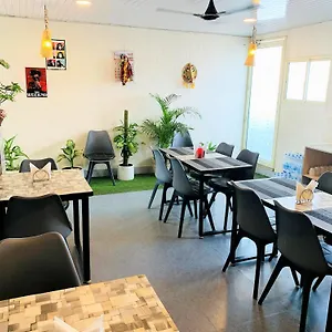 Hotel Lime Tree Pulkit Gurgaon-artemis Hospital, Nearest Metro Huda Centre, Gurgaon